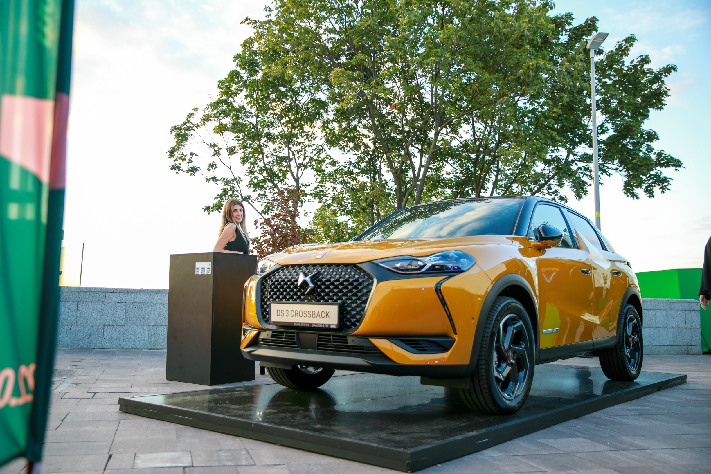 DS 3 CROSSBACK мандрував червоною доріжкою кінофестивалю "Молодість".