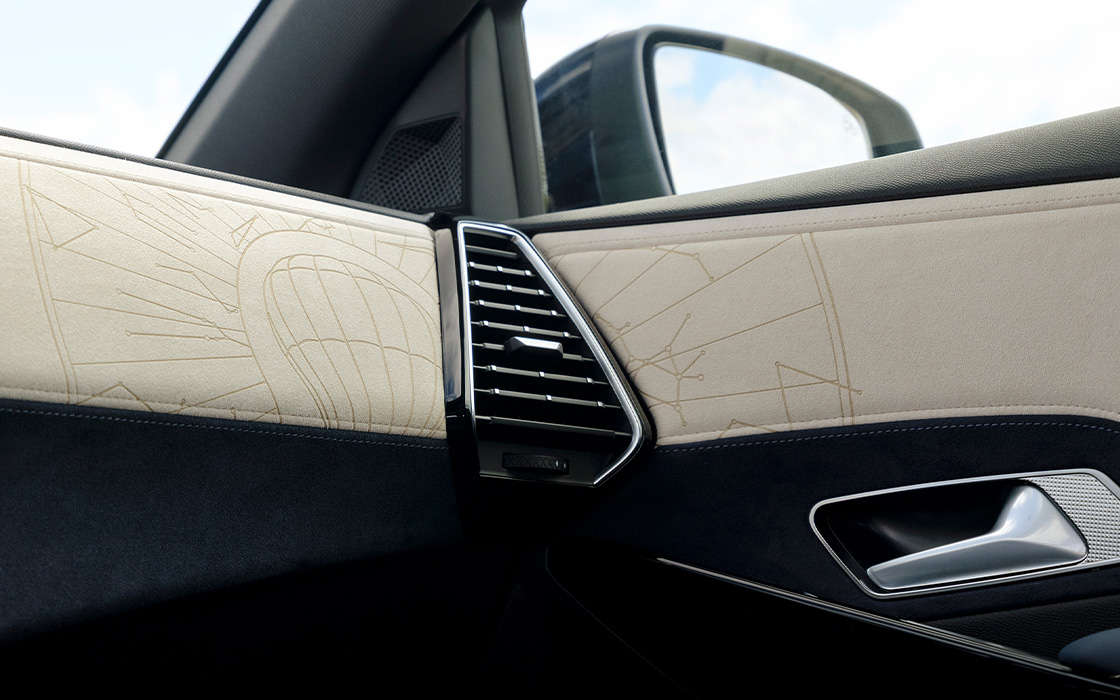 Розкішна панель приладів DS 7 JULES VERNE